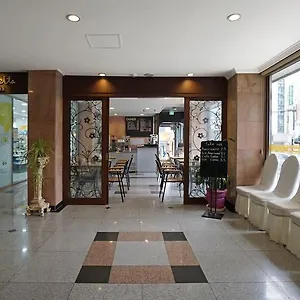 Crown Insadong ホテル