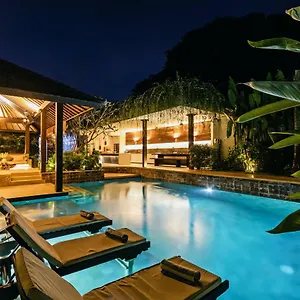Besok Villa Seminyak (Bali)